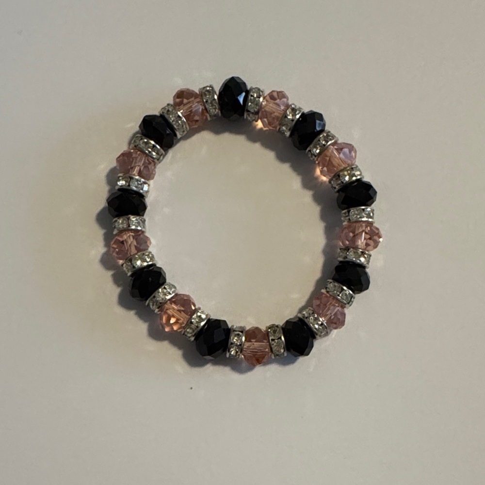 Elegant Black and Pink Beaded Bracelet